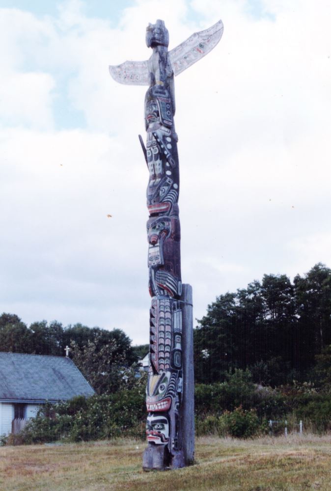 Charlie James, Kwakiutl Artist. Totem Pole - Alert Bay